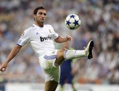 开云体育app-英伦白崖沉入马赛港的落日，孔德一锤定音背后的足球地理学