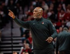 开云体育入口-开拓者队胜马刺，保持不败纪录