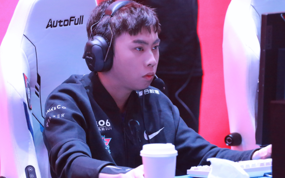 开云体育app-C9碾压T1，Zeus拿下关键大龙顶尖较量淘汰赛，技惊四座的简单介绍