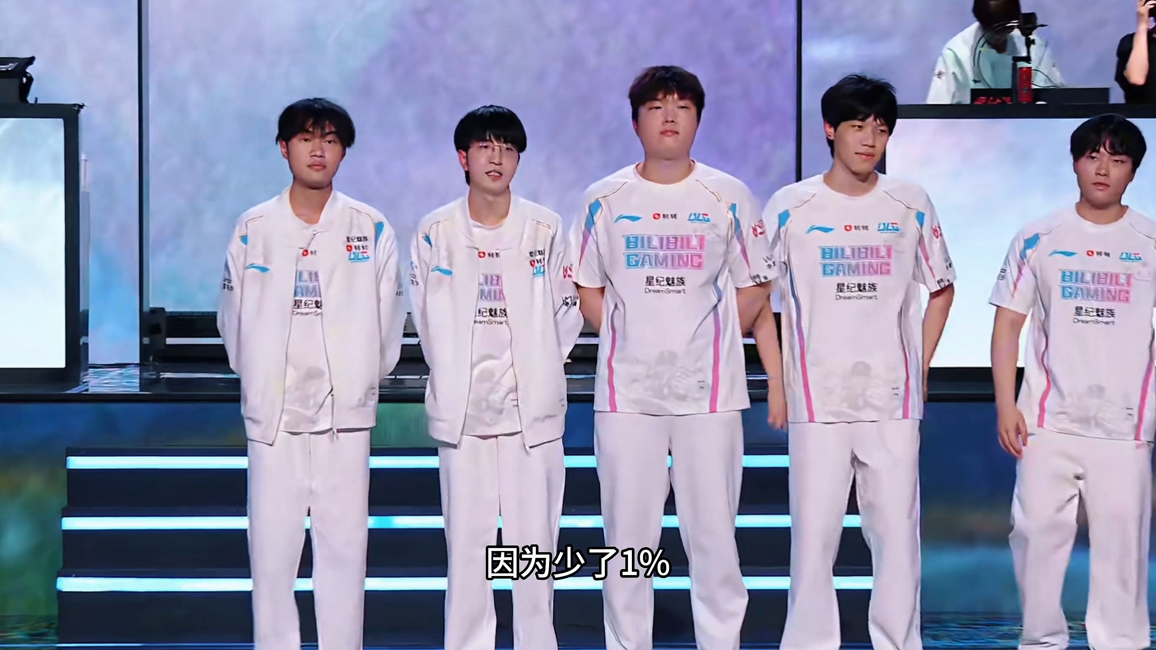 开云体育中国-DFM轻取PSG，CoreJJ关键团战开团秒人焦点之战四强赛，引爆全场热议