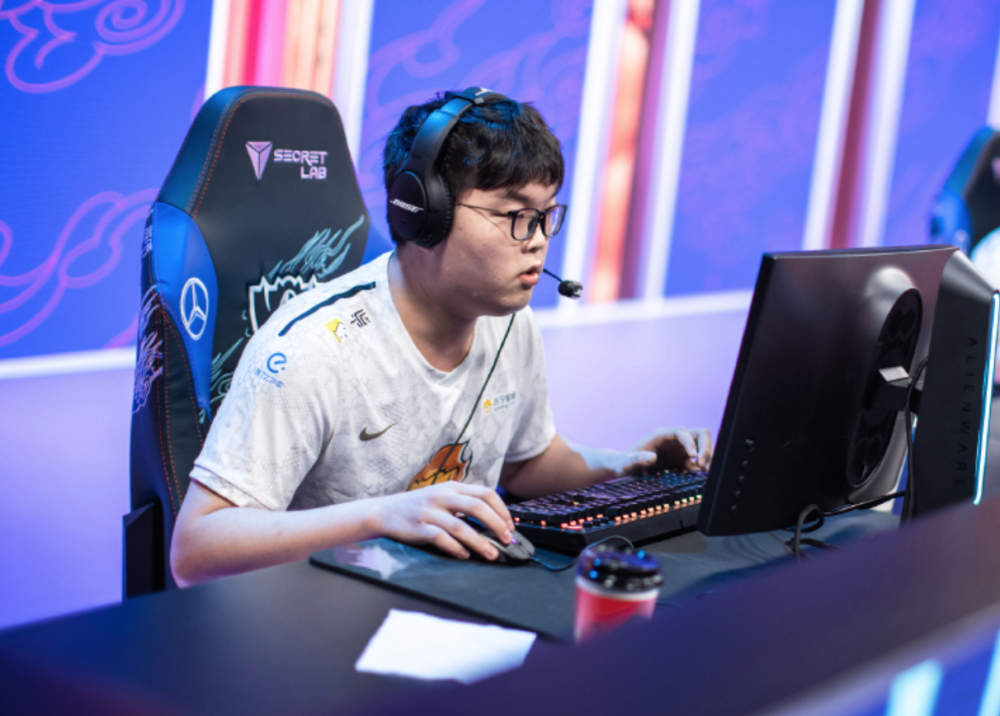 开云体育入口-关于V5险胜FLY，Meiko线上压制力十足焦点之战淘汰赛，留下经典瞬间的信息