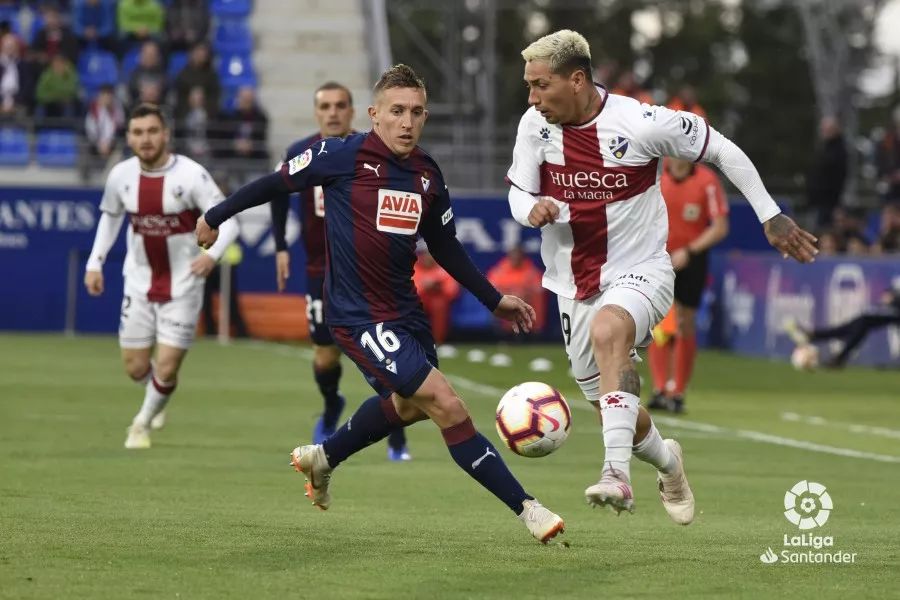 开云体育app-埃瓦尔客场战平对手，积分保持稳定