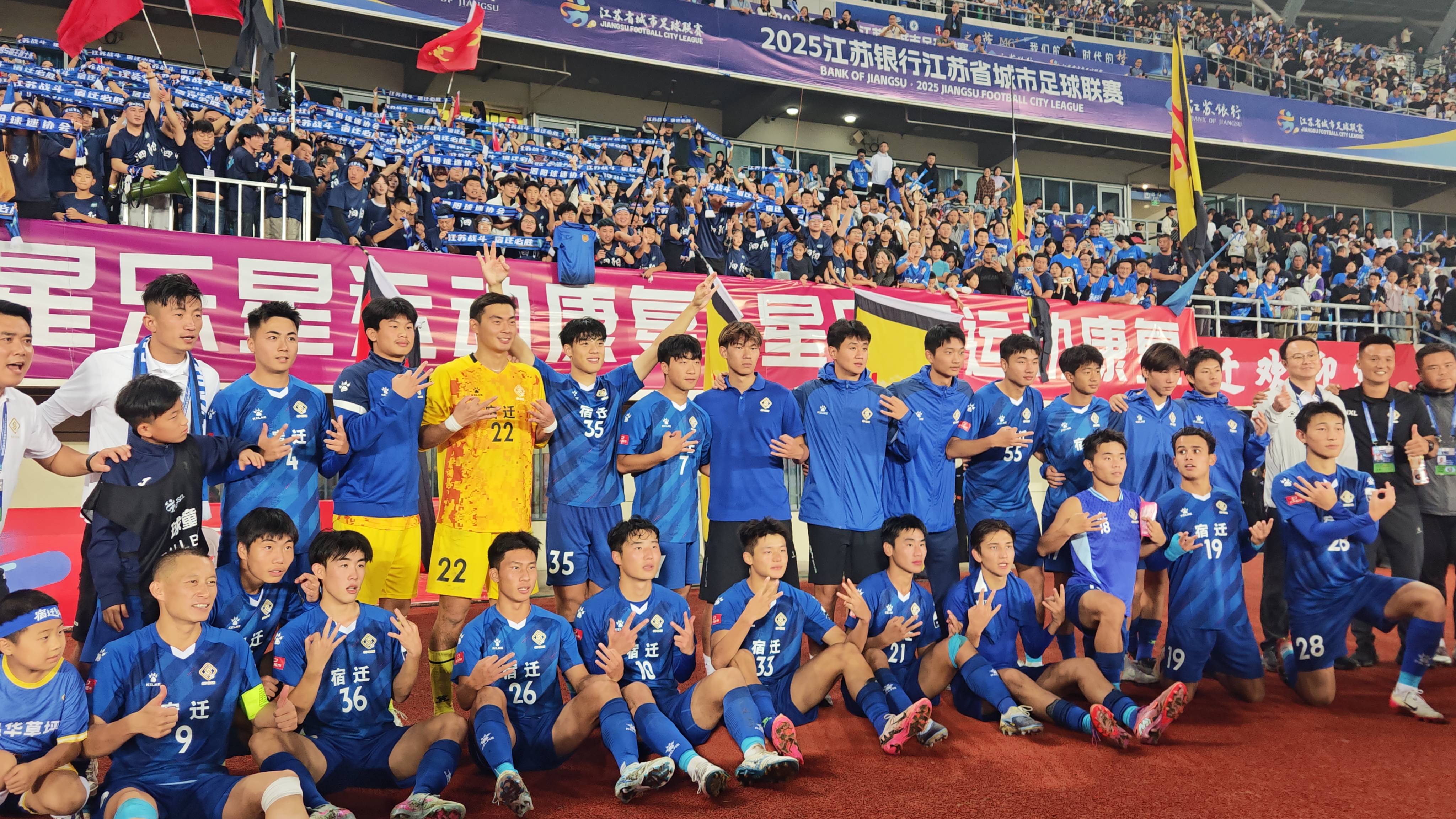 开云体育-顶级球员连续砍下+得分,率队取得关键胜利