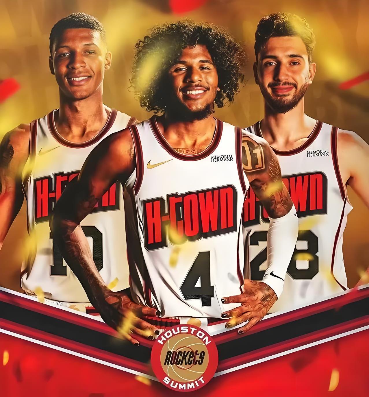 开云APP-球队内部矛盾升级，球员之间关系紧张