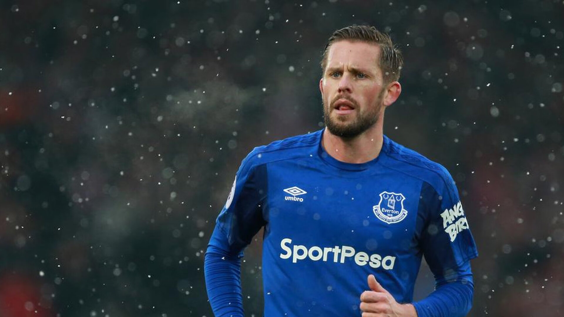 开云APP-中场魔笛奏响蓝白突围序曲，莫德里奇爆发如何间接照亮阿根廷之路