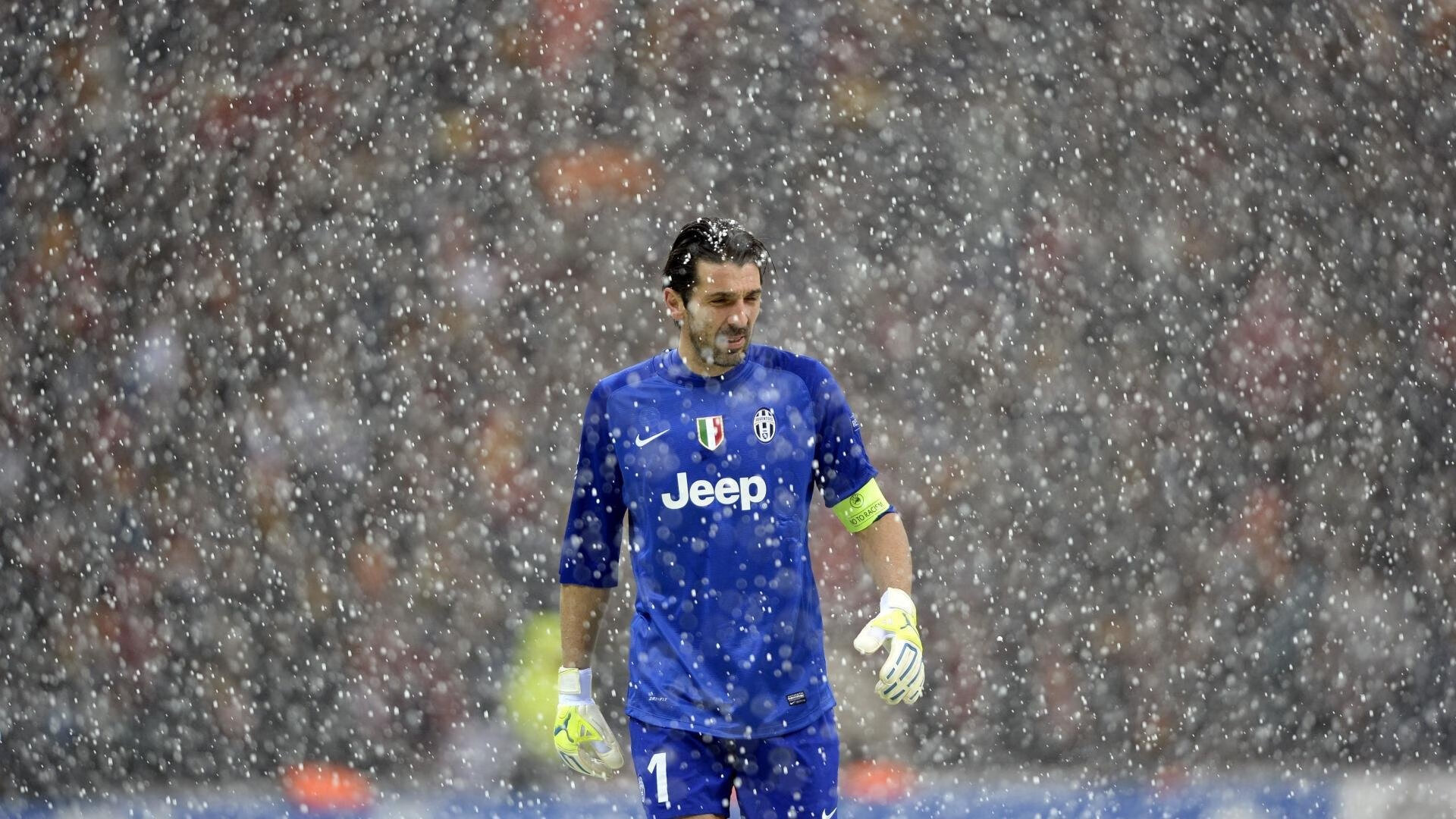 开云平台-双重焦点之夜，美国队战术险胜背后，格纳布里个人里程碑的现代足球启示